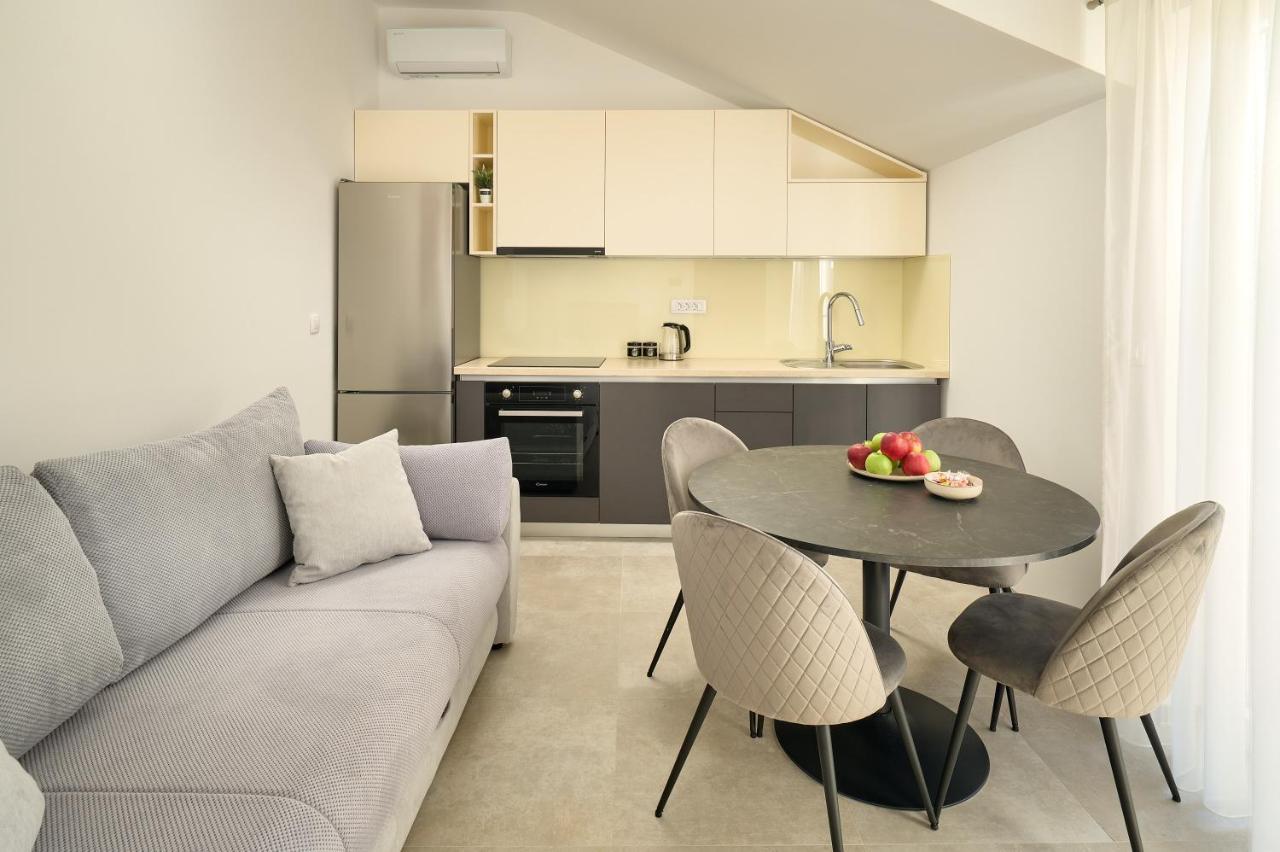Zora Residence Каштела Екстер'єр фото